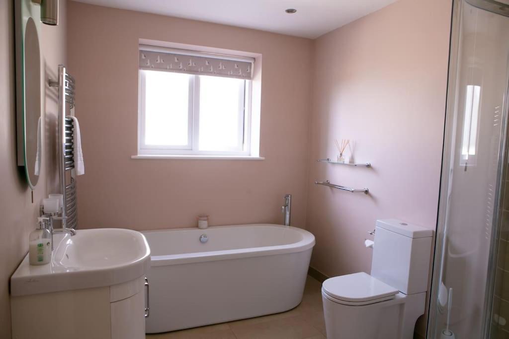 Wow I'M Living On The Beach. Luxury 4 Bed Sleeps 8 Pagham Zewnętrze zdjęcie