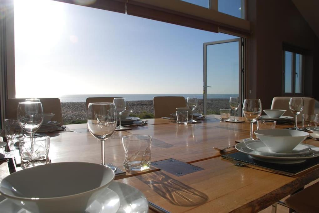 Wow I'M Living On The Beach. Luxury 4 Bed Sleeps 8 Pagham Zewnętrze zdjęcie